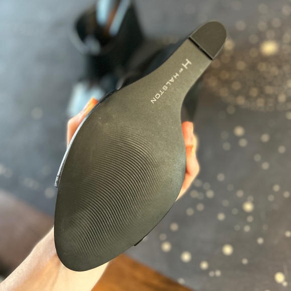 H By Halston Wedge Sandals Black Womens Leather - Picture 6 of 7